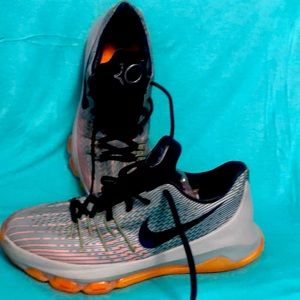 Freaking awesome sneakers ❤️‍🔥